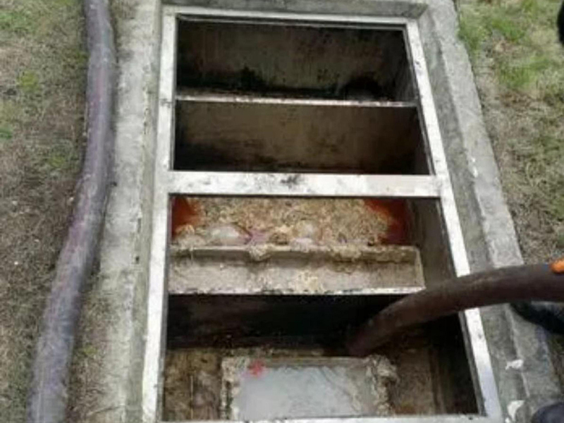 南桥镇隔油池清理