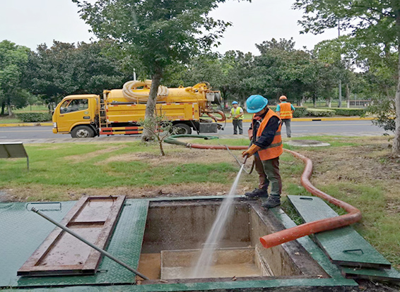 南桥镇化油池清理